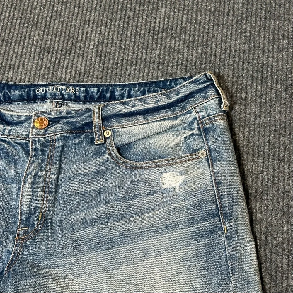American Eagle Women's 16 Denim Blue Jean Shorts Cutoff Distressed AE Mid Rise - Picture 2 of 11